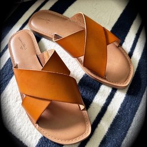 ESMERALDA SLIDE SANDAL BEAUTIFUL COLOR COGNAC . SIZE 8